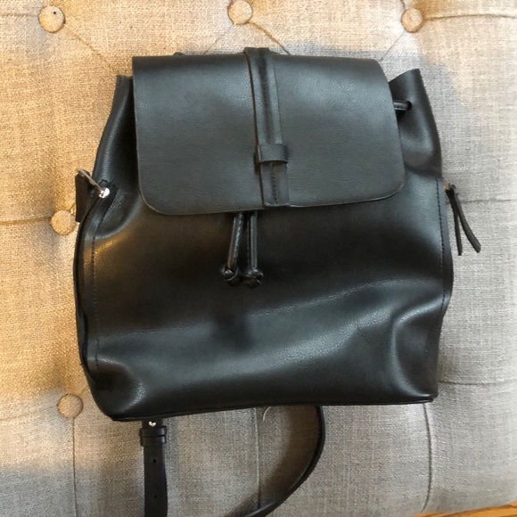 Handbags - Black Backpack
